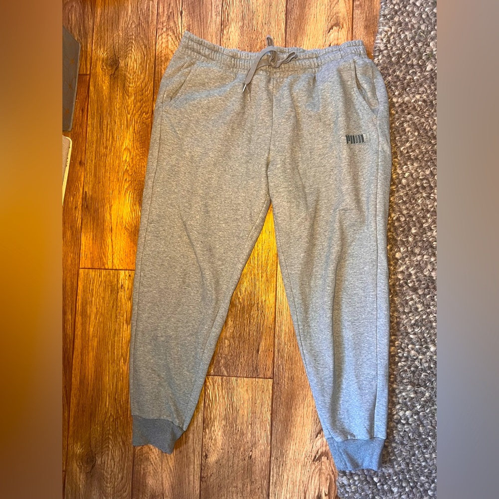 Puma- XXL Men’s Grey Sweatpants